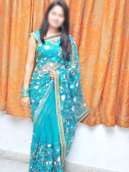 rekha-house-wife-escorts-in-delhi