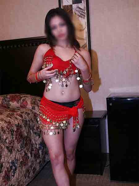 savita-house-wife-escorts-in-delhi